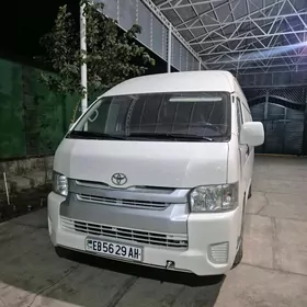 Toyota Hiace 2020