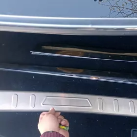 08-12 Carolla Bagaž nikl