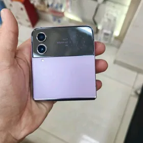 Z flip 4 Z FLİP 4 8.128