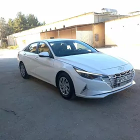 Hyundai Elantra 2021