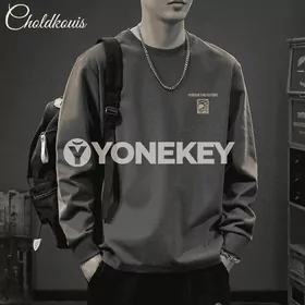 Erkekler üçin owadan futbolka