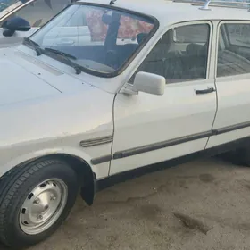 Renault Fluence 1996