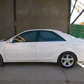 Toyota Camry 2004