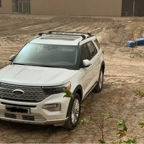 Ford Explorer 2021