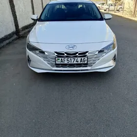 Hyundai Elantra 2021