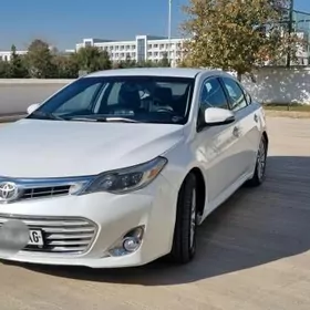Toyota Avalon 2013