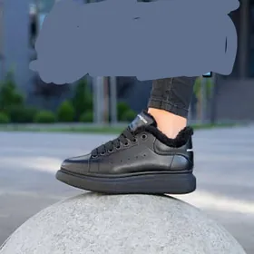 УТЕПЛЁННЫЕ КРОССОВКИ