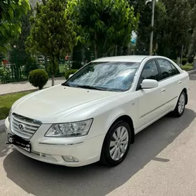 Hyundai Sonata 2009