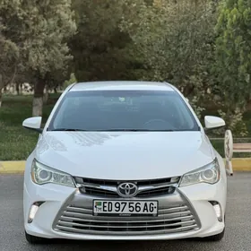 Toyota Camry 2016