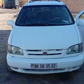 Toyota Sienna 1998