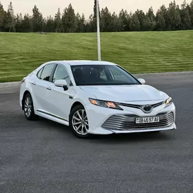 Toyota Camry 2020