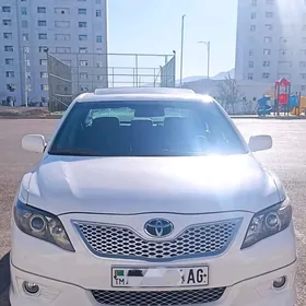 Toyota Camry 2011