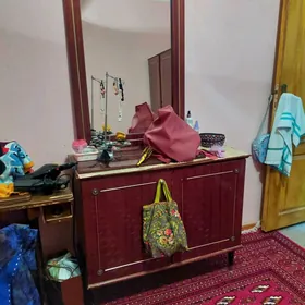 şu suratdaky öý goşlaryny satj