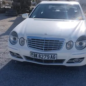 Mercedes-Benz E320 2003