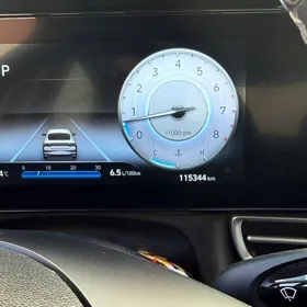 Hyundai Elantra 2022