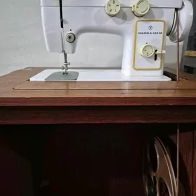 швейная машинка