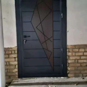 Demir gapy Swarşik gerek