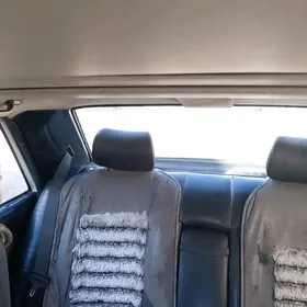 Mercedes-Benz 190E 1989