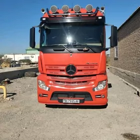 Mercedes-Benz ACTROS 3331 2019