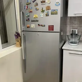 haladilnik uly 600 L