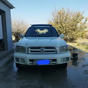 Nissan Pathfinder 2004