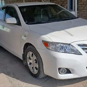Toyota Camry 2010