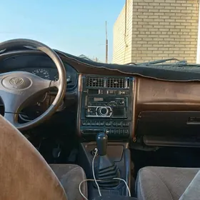 Toyota Corona 1992