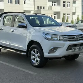 Toyota Hilux 2016