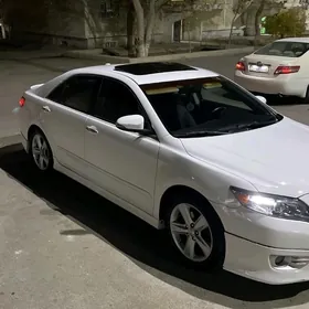 Toyota Camry 2011