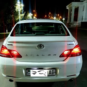 Toyota Avalon 2008