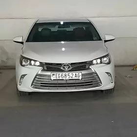 Toyota Camry 2017
