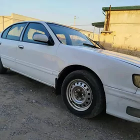 Nissan Cefiro 1994