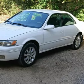 Toyota Camry 1998