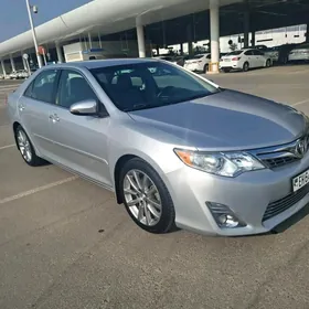 Toyota Camry 2011