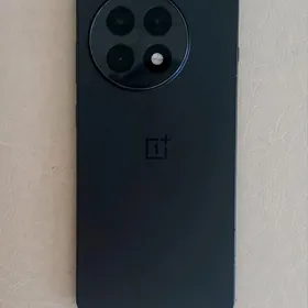 ONE PLUS ACE 5  (12/256)Global