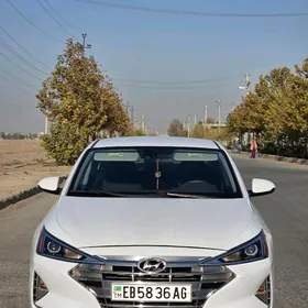 Hyundai Elantra 2020