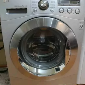 Стиральная машинка LG-8 кг