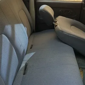 Mitsubishi L200 2002