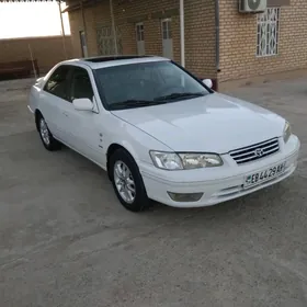 Toyota Camry 2001