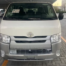 Toyota Hiace 2025