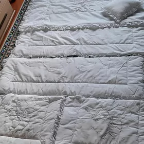 Poduşka (bortik) çaga krowat