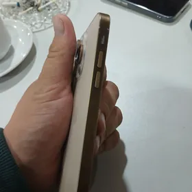 iphone xsden 16 pro owrilen