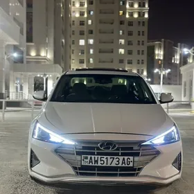 Hyundai Elantra 2019