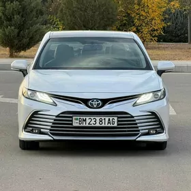 Toyota Camry 2022