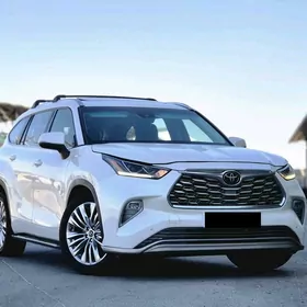 Toyota Highlander 2022