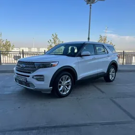 Ford Explorer 2021