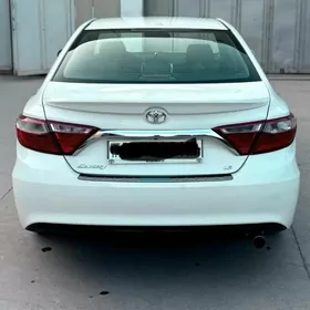 Toyota Camry 2017