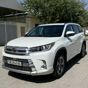 Toyota Highlander 2019