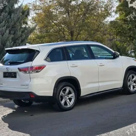 Toyota Highlander 2016