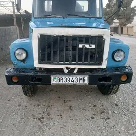Gaz 53 1990